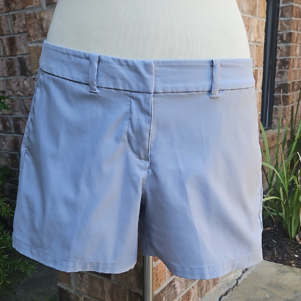 Women's Nike Dry-Fit Light Gray Shorts 4